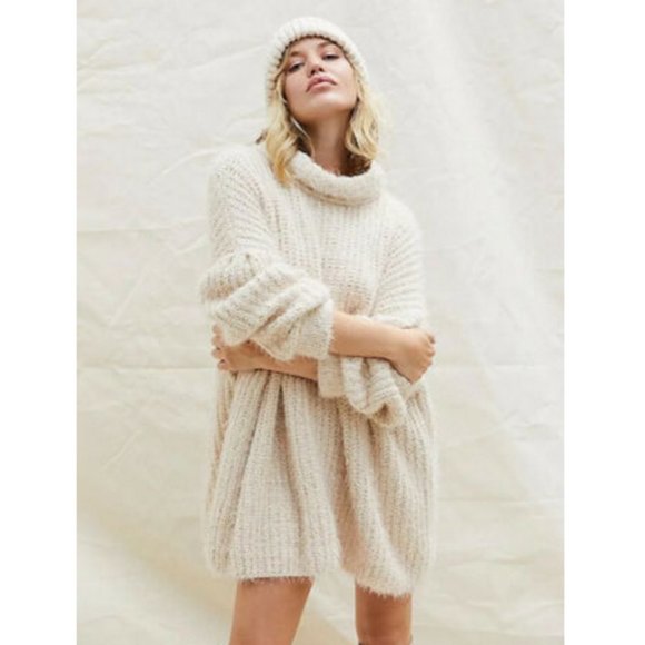 Free People Sweaters - Free People Oasis Slouchy Oversized Ivory Knit Sweater